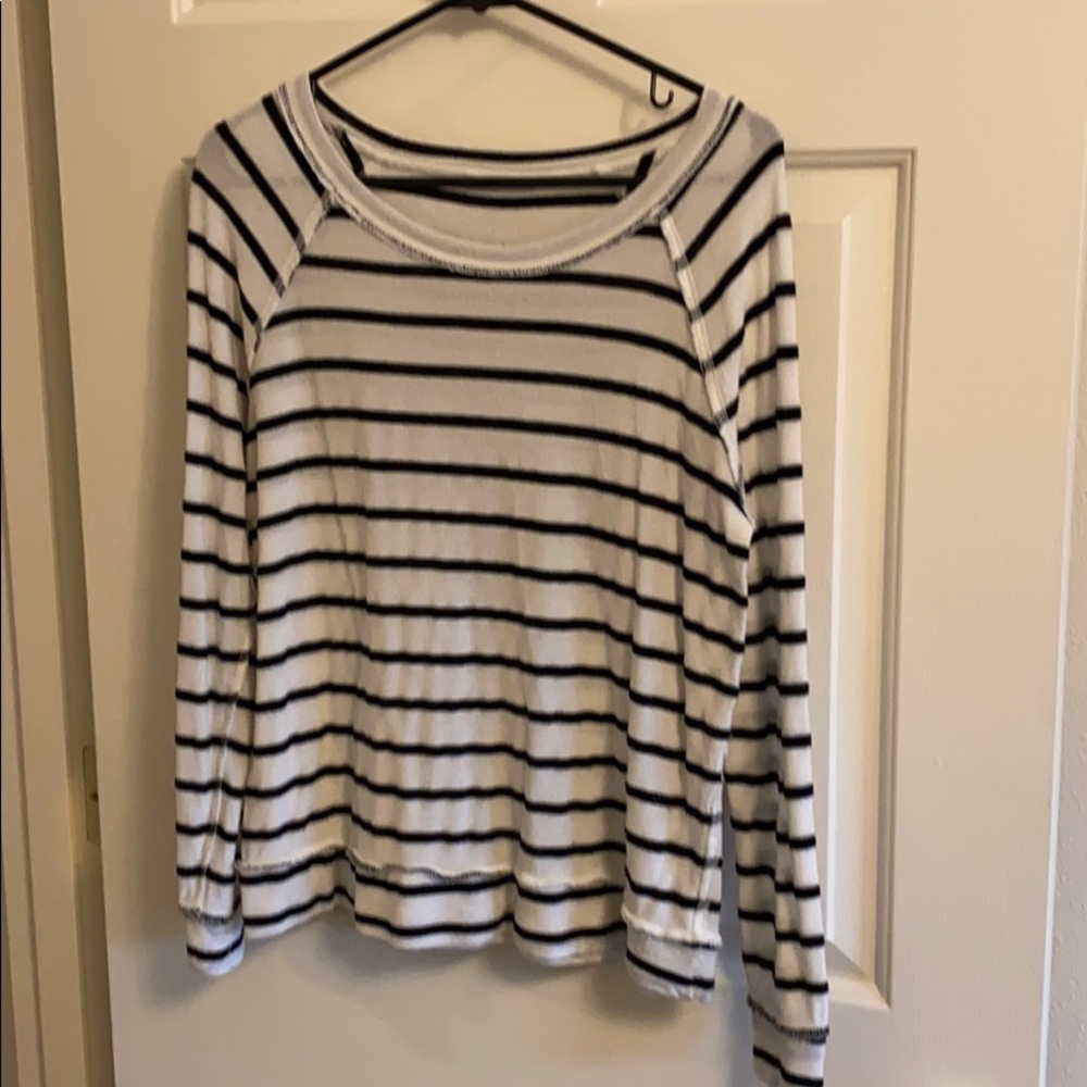 Long Sleeve Stripped Shirt